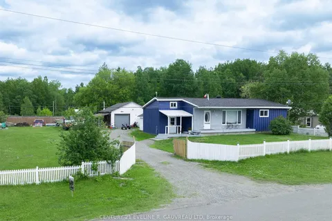 74 Empire St, Latchford, ON P0J 1N0