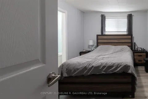 74 Empire St, Latchford, ON P0J 1N0