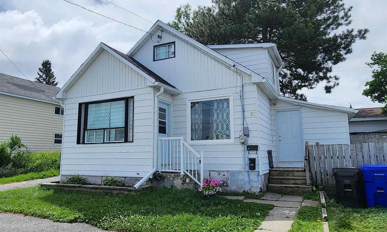 27 Rowan Ave, Kirkland Lake, ON P2N 2N7