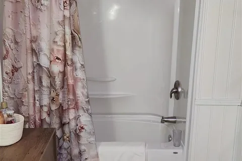 67 Wishman St, Kirkland Lake, ON P2N 1G9