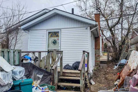 236 Tamarack St, Timmins, ON P4N 6R1