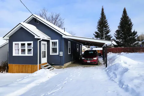 8 Colville St, McGarry, ON P0K 1X0