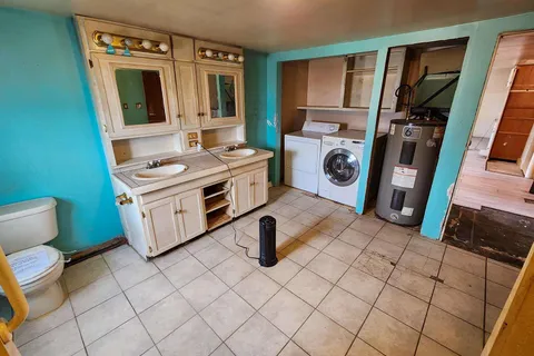 88 Empire St, Latchford, ON P0J 1N0