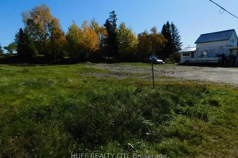 59 Commissioner St, Larder Lake, ON P0J 1H0