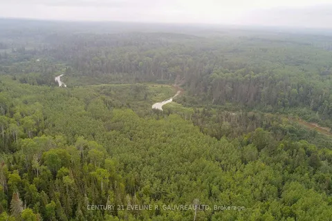 SHalf L Con 3, ON P0J 1H0