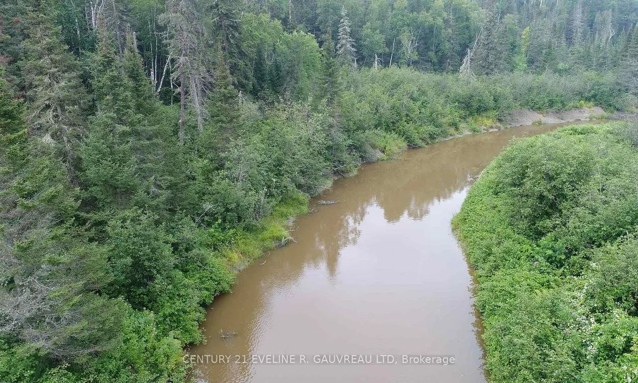 SHalf L Con 3, ON P0J 1H0