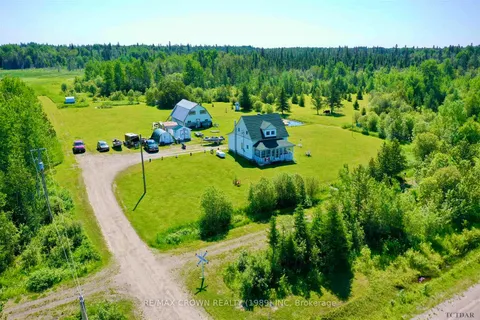 709 Junction Rd, Smooth Rock Falls, ON P0L 2B0
