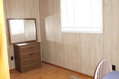 102 Lang St, Cobalt, ON P0J 1C0