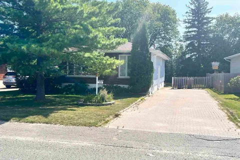 100 Brock Ave, Timmins, ON P4N 7P1