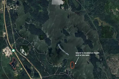 ISLAND SESEKINIKA LAKE, Timiskaming Remote Area, ON P0K 1S0