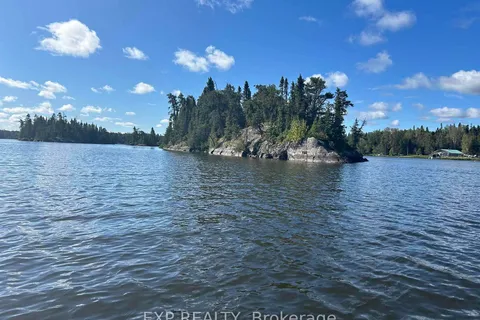 ISLAND SESEKINIKA LAKE, Timiskaming Remote Area, ON P0K 1S0
