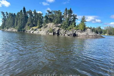 ISLAND SESEKINIKA LAKE, Timiskaming Remote Area, ON P0K 1S0