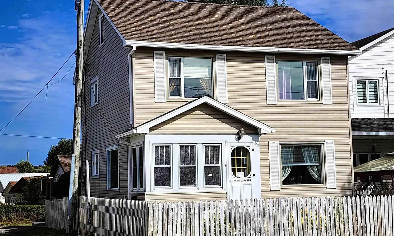 62 Woods St, Kirkland Lake, ON P2N 3B9