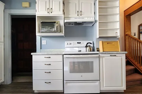 62 Woods St, Kirkland Lake, ON P2N 3B9