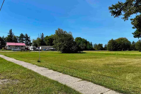 44 PINE St, James, ON P0J 1G0