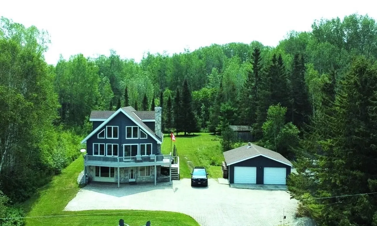 55 Lakeshore Ave, Charlton and Dack, ON P0J 1B0