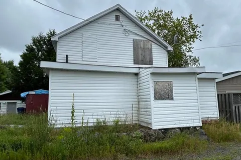 105 Jamieson St, Cobalt, ON P0J 1C0