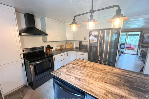 1288 Burton Rd, Black River-Matheson, ON P0K 1N0