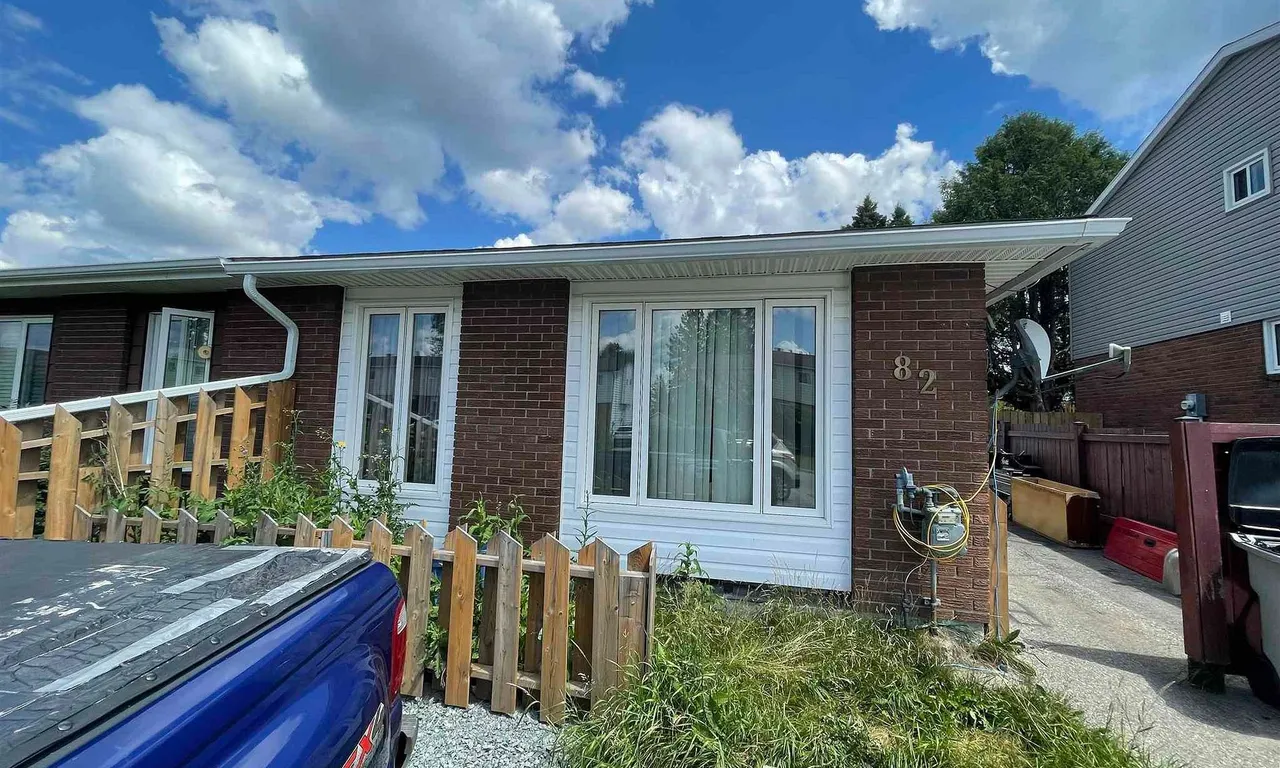 82 Graham Lane, Timmins, ON P4N 7Z6