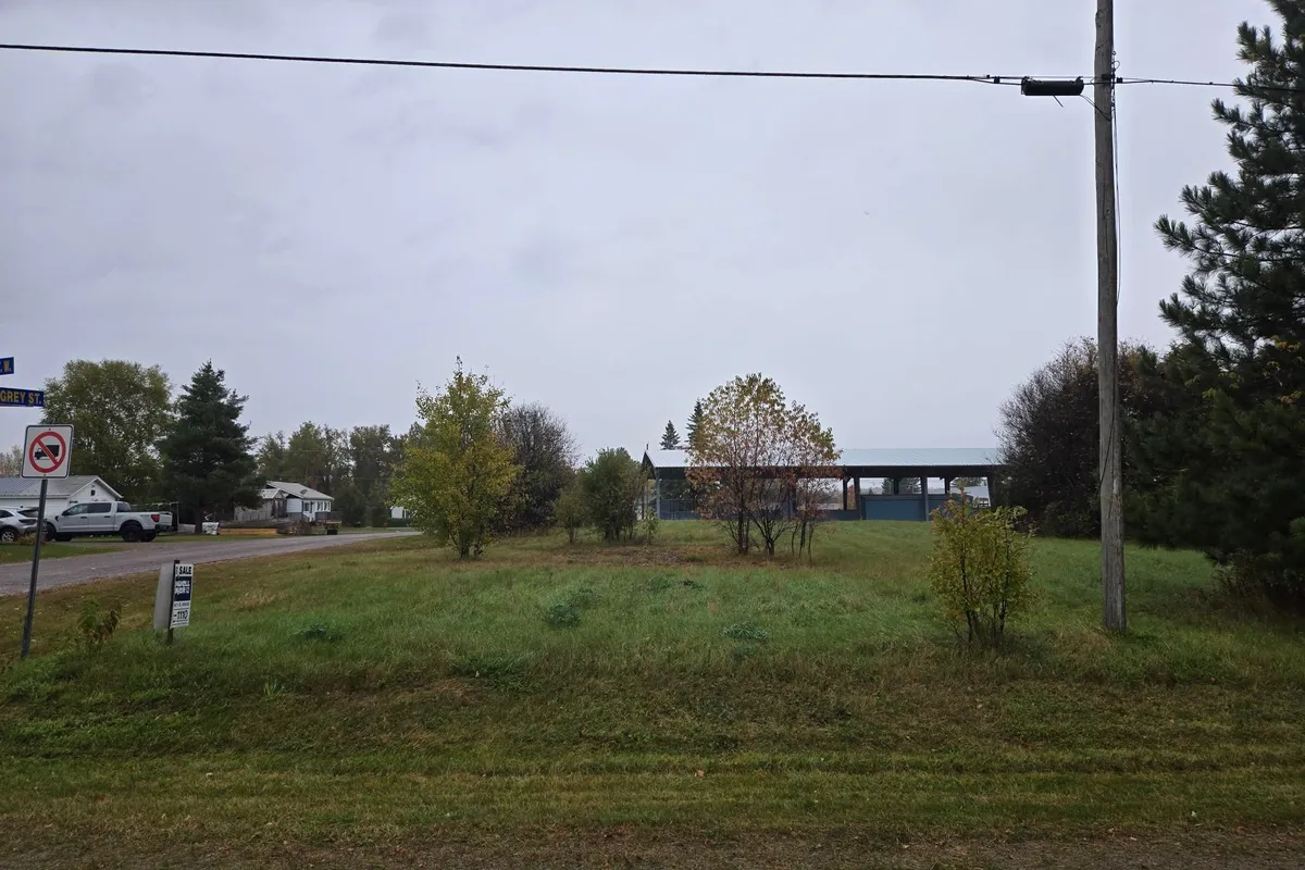 14 GREY Street, ON P0J 1G0