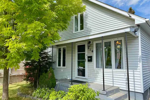 216 Wende Ave, Timmins, ON P4N 3E7
