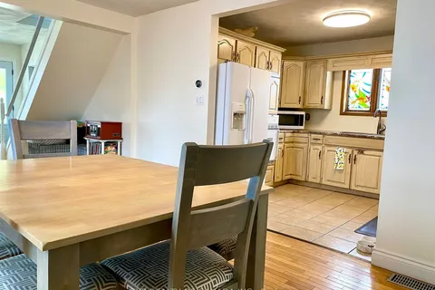 216 Wende Ave, Timmins, ON P4N 3E7