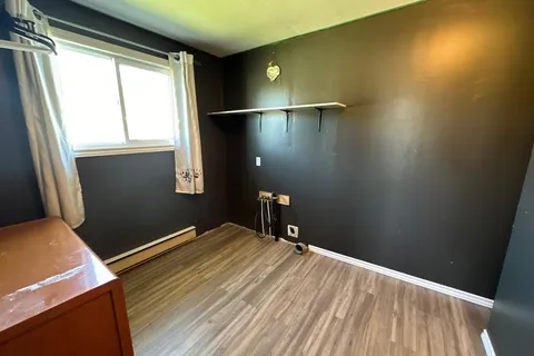 22-24 Commissioner St, Larder Lake, ON P0K 1L0