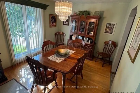 292 Victoria Ave, Timmins, ON P4N 8H4