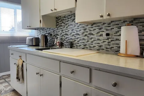 105 Taylor Ave, Kirkland Lake, ON P2N 2L8