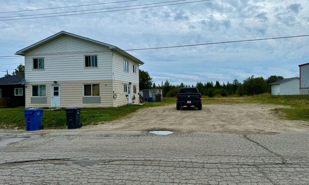 26 Gurney Rd, Kapuskasing, ON P5N 2S5