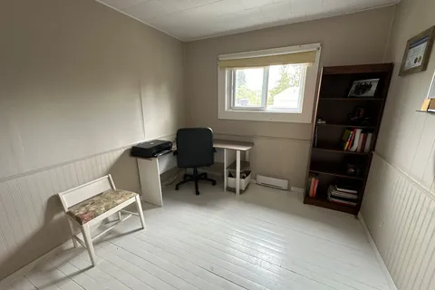 105 Fourth St, Kirkland Lake, ON P2N 1T3