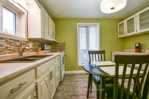 228 Polaris Rd, Timmins, ON P4N 4L4