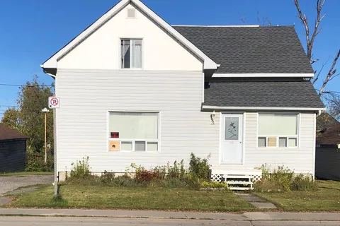 31 Cain Avenue, Kapuskasing, ON P5N 1T2