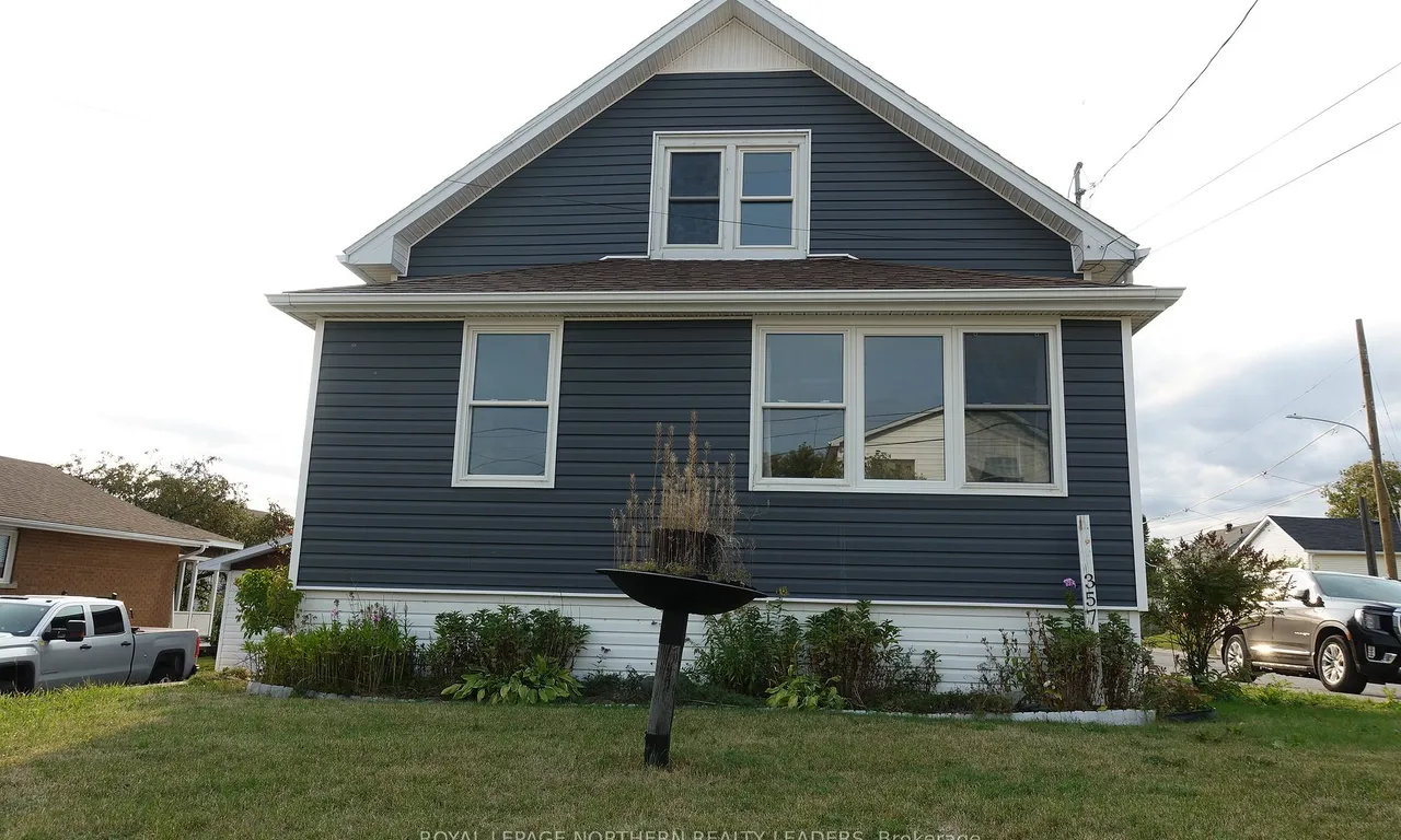 357 Elm St, Timmins, ON P4N 1X6