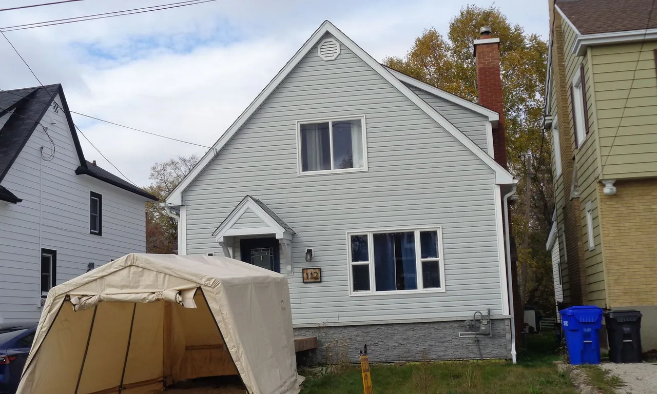 112 First St, Kirkland Lake, ON P2N 1N8
