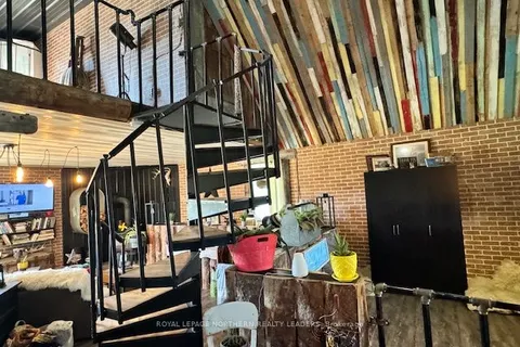 680 Peltola Rd, Cochrane, ON P0L 1C0