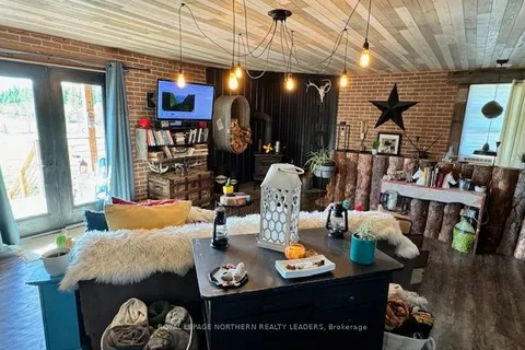 680 Peltola Rd, Cochrane, ON P0L 1C0