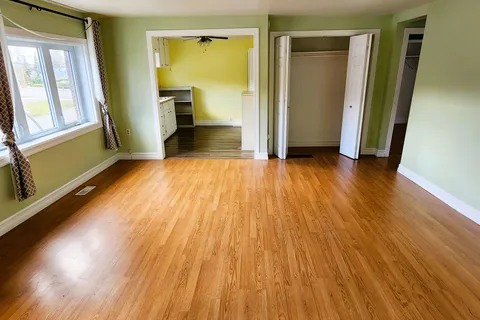 52 Grierson Rd, Kirkland Lake, ON P2N 1C9