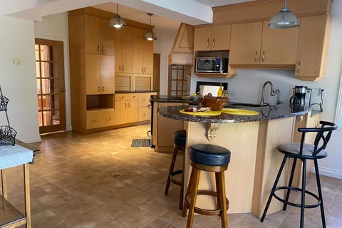 235 Broadwood Ave, Temiskaming Shores, ON P0J 1P0