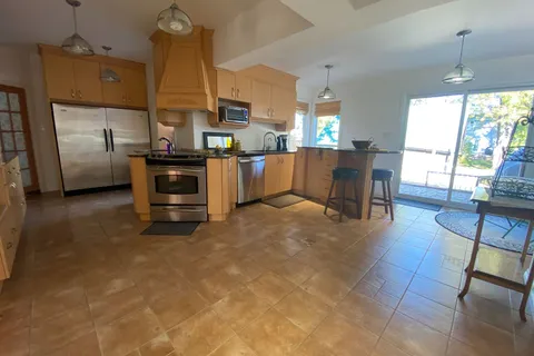 235 Broadwood Ave, Temiskaming Shores, ON P0J 1P0