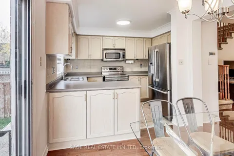 1862 Creek Way, Burlington, ON L7L 6P9