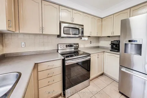 1862 Creek Way, Burlington, ON L7L 6P9