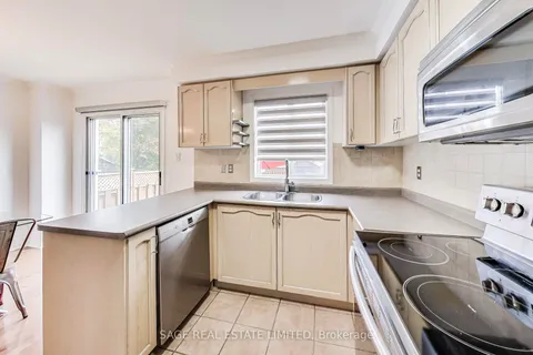 1862 Creek Way, Burlington, ON L7L 6P9