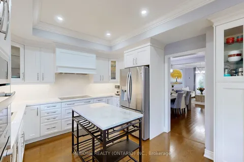 1564 Pinery Cres, Oakville, ON L6H 7J9