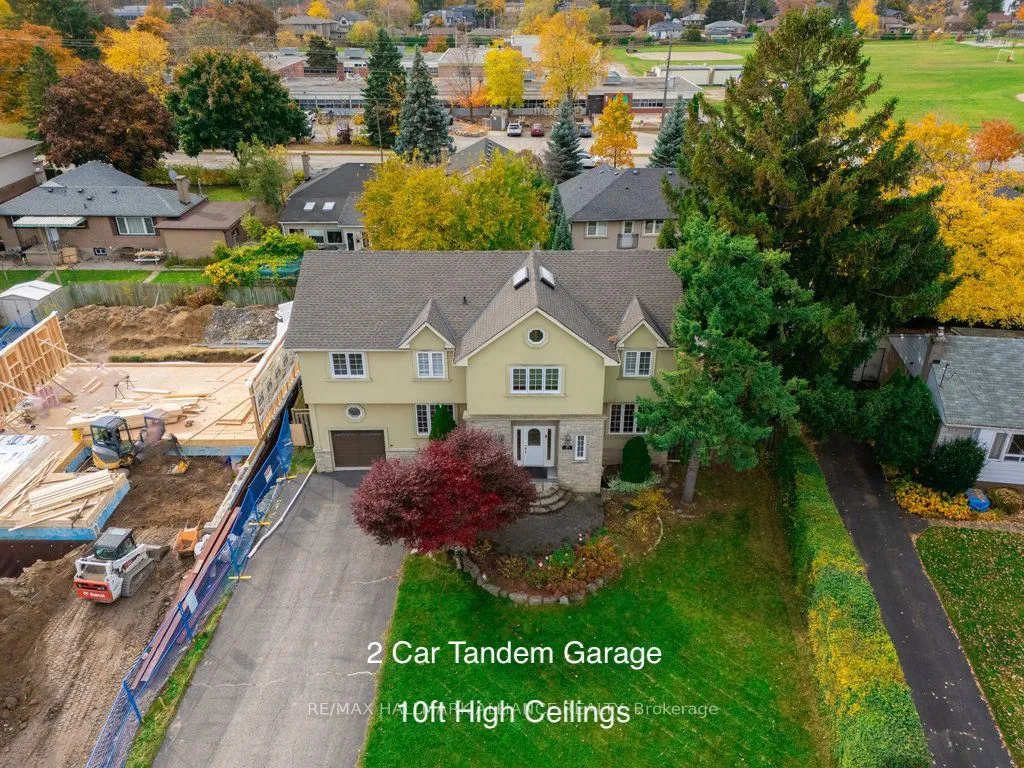 192 Waneta Dr, Oakville, ON L6H 4S3