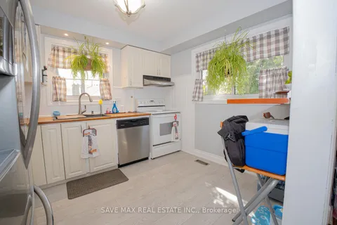 40 Barrington Cres, Brampton, ON L6Z 1N3