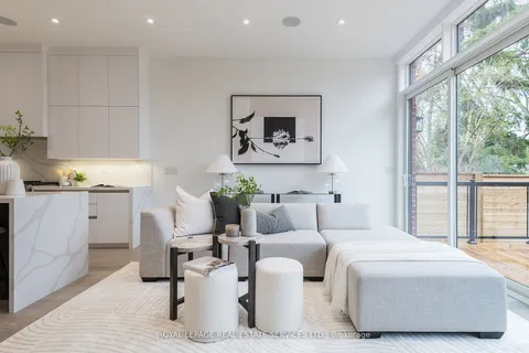 241B Evelyn Ave, Toronto, ON M6P 2Z8