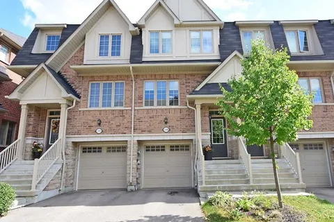 1308 Granrock Cres, Mississauga, ON L5V 0E1
