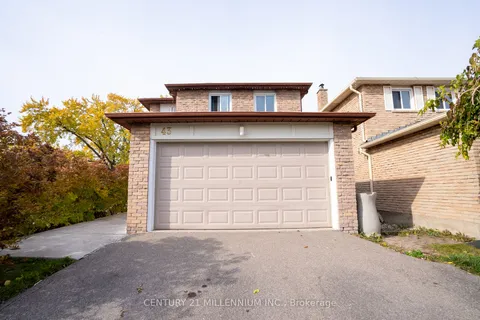 43 Dafoe Cres, Brampton, ON L6Y 2L1