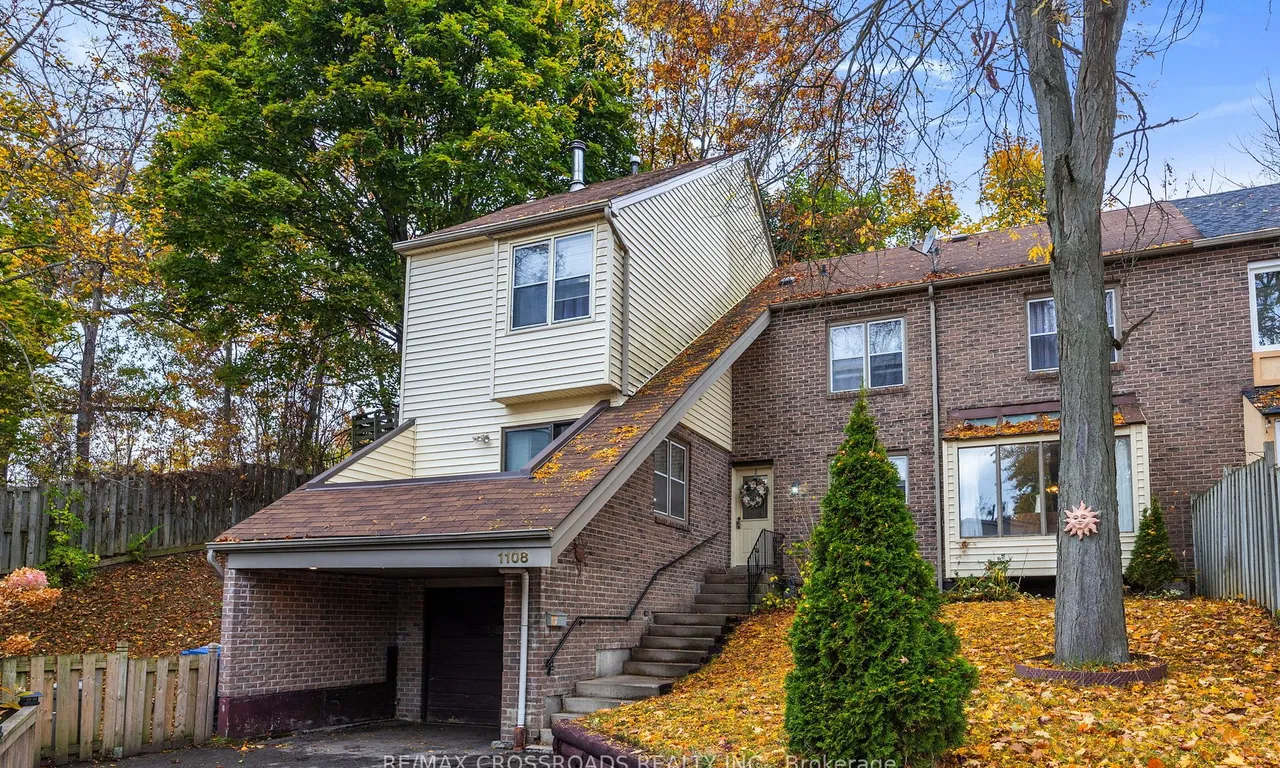 1108 Kos Blvd, Mississauga, ON L5J 4L6
